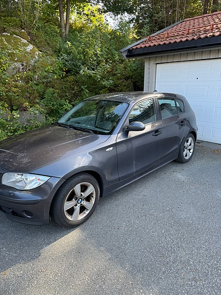 BMW 116i 2 of 9