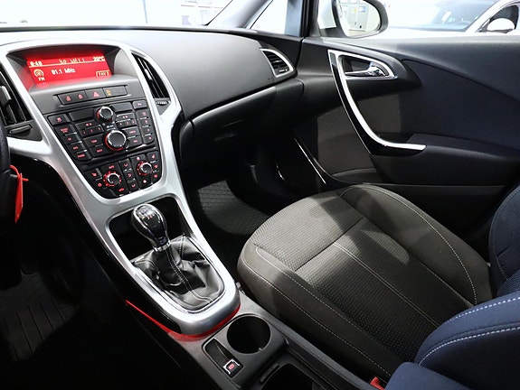 Opel Astra 14 of 26