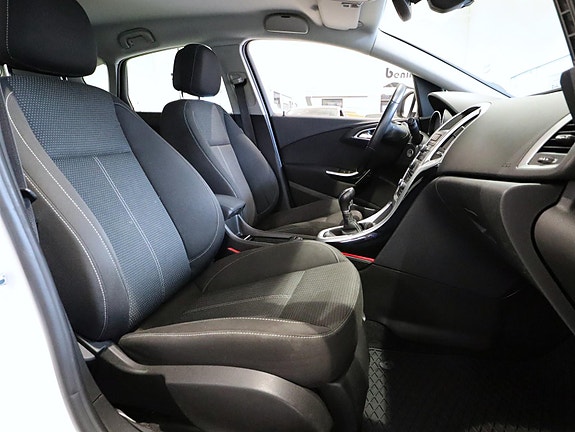 Opel Astra 24 of 26
