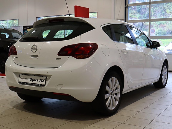Opel Astra 7 of 26