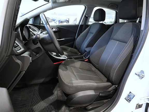 Opel Astra 10 of 26