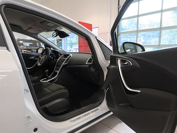 Opel Astra 23 of 26