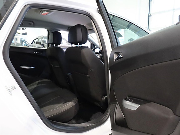 Opel Astra 22 of 26
