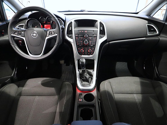 Opel Astra 11 of 26