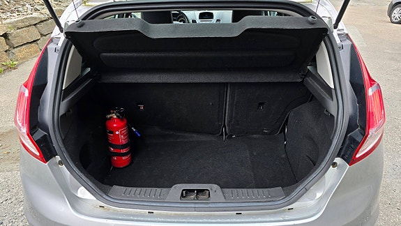 Ford Fiesta 9 of 15