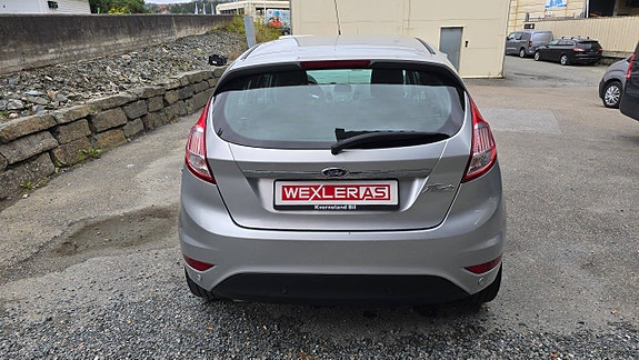 Ford Fiesta 8 of 15