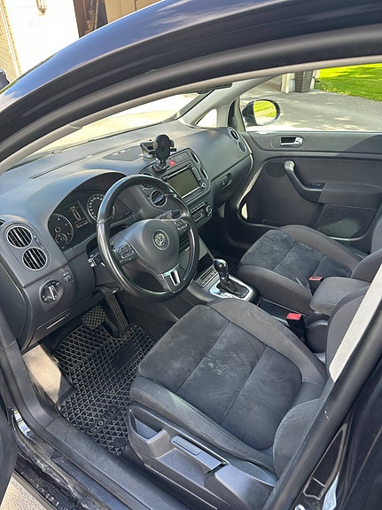 Volkswagen Golf Plus 11 of 22