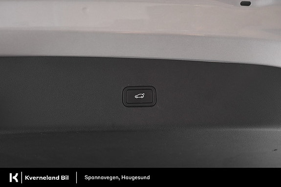 XPeng G9 10 of 30