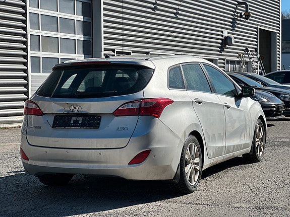 Hyundai i30 4 of 15