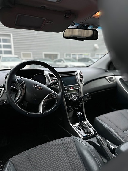 Hyundai i30 11 of 15