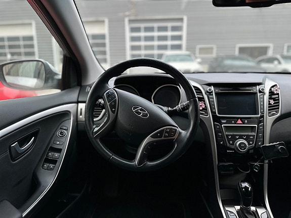 Hyundai i30 13 of 15