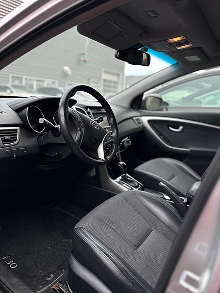 Hyundai i30 7 of 15