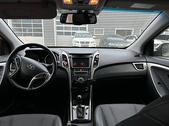 Hyundai i30 12 of 15