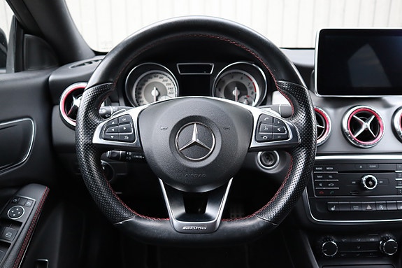 Mercedes-Benz CLA180 15 of 28
