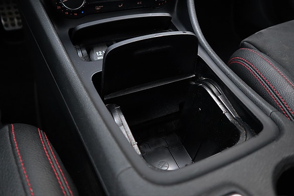 Mercedes-Benz CLA180 20 of 28
