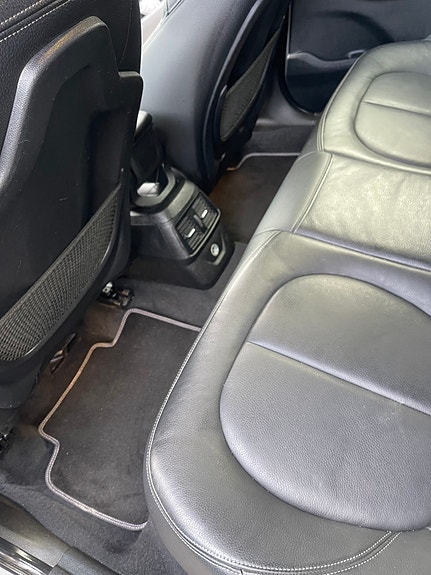 BMW 225xe 13 of 16