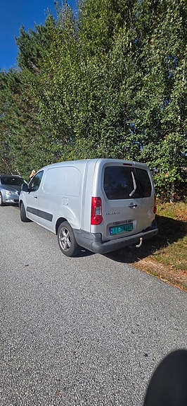 Peugeot Partner 6 of 8