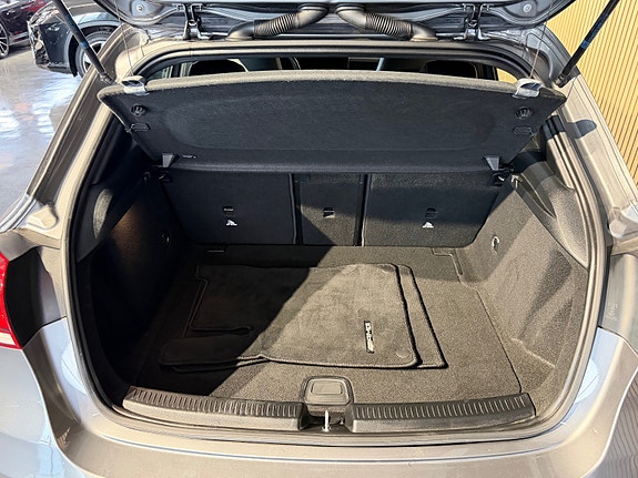 Mercedes-Benz A200 12 of 30