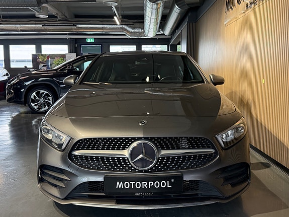 Mercedes-Benz A200 4 of 30