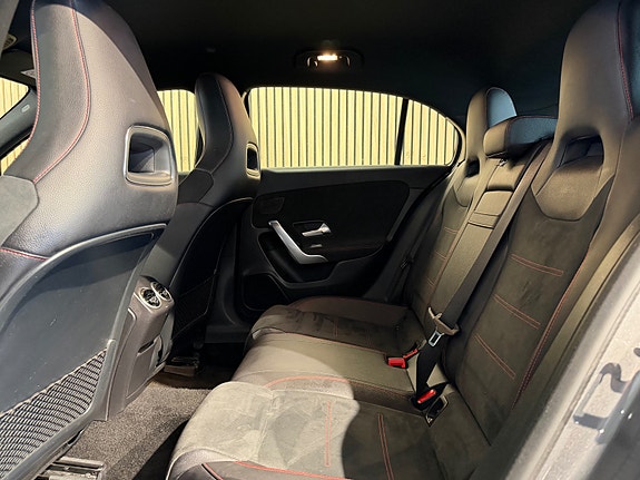 Mercedes-Benz A200 16 of 30