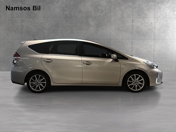 Toyota Prius+ 4 of 20