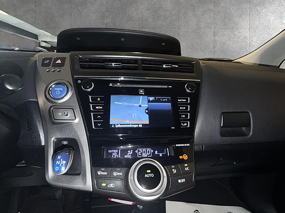 Toyota Prius+ 16 of 20