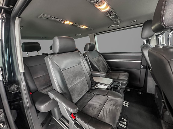 Volkswagen Multivan 20 of 30