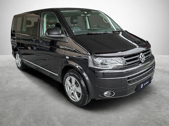 Volkswagen Multivan 7 of 30