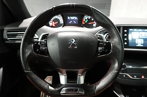 Peugeot 308 19 of 30