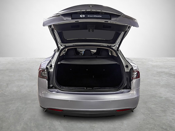 Tesla Model S 19 of 24