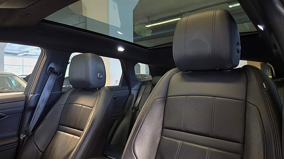 Land Rover Range Rover Evoque 12 of 30