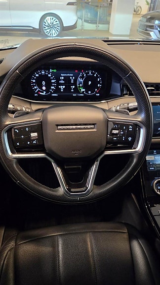 Land Rover Range Rover Evoque 18 of 30