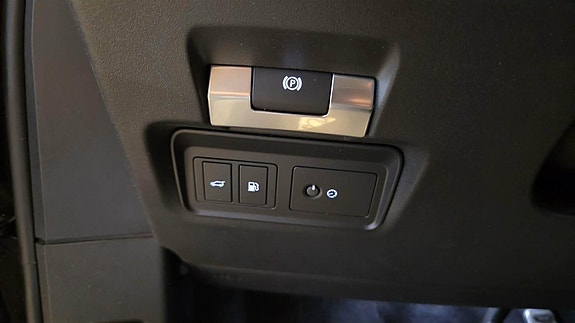 Land Rover Range Rover Evoque 17 of 30