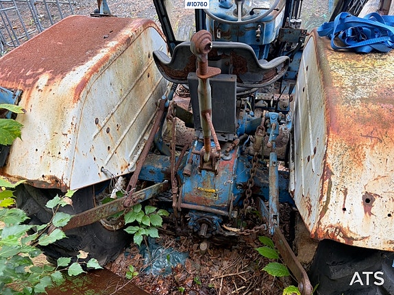 Ford 2600 med lasteapparat – rep.objekt. 4 of 18
