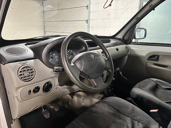 Renault Kangoo 10 of 21