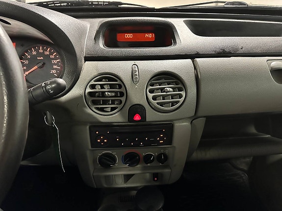 Renault Kangoo 13 of 21