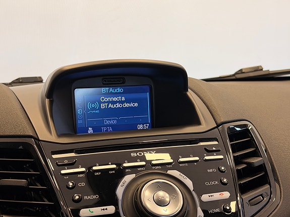 Ford Fiesta 19 of 27