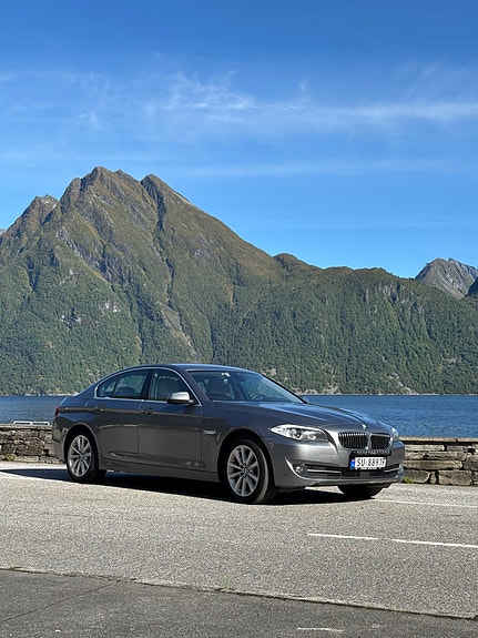 BMW 525d 2 of 30