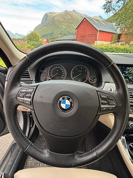BMW 525d 24 of 30