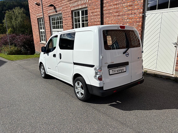 Nissan e-NV200 4 of 14