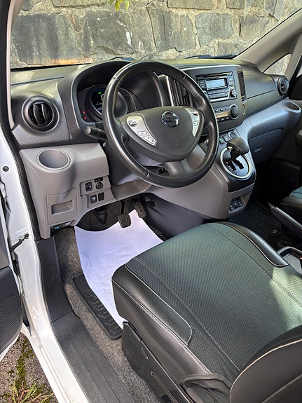 Nissan e-NV200 8 of 14