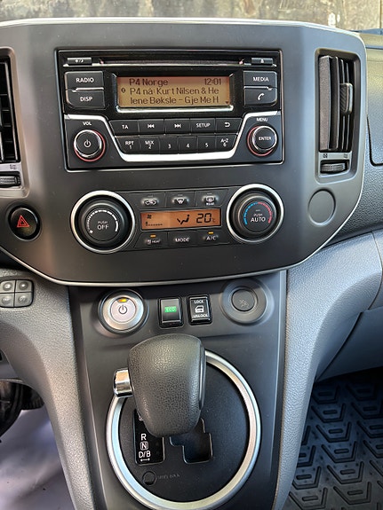 Nissan e-NV200 11 of 14