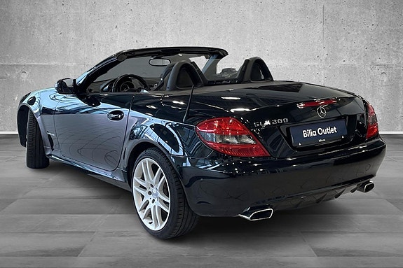 Mercedes-Benz SLK200 4 of 23