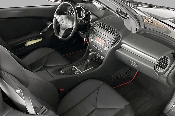 Mercedes-Benz SLK200 14 of 23
