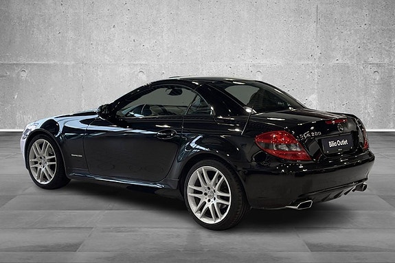 Mercedes-Benz SLK200 3 of 23