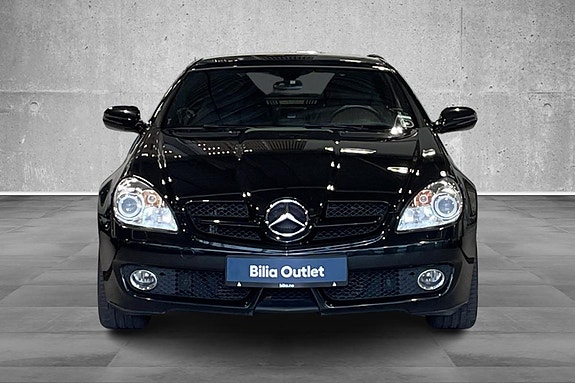 Mercedes-Benz SLK200 9 of 23