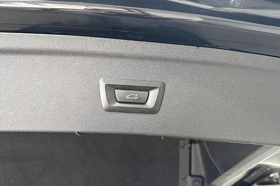 BMW iX 22 of 30
