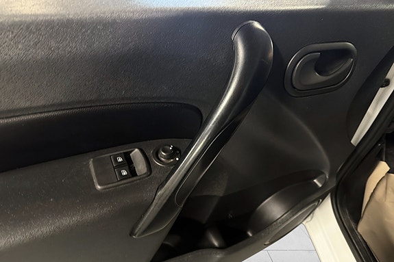 Renault Kangoo Maxi 14 of 22