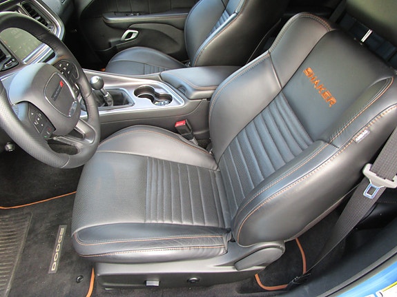 Dodge Challenger 9 of 15