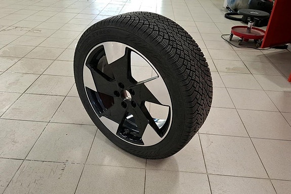 Volvo EX30 30 of 30